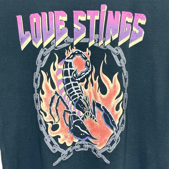 Daydreamer Love Stings Shrunken Tee XS Black Scorpion Graphic Retro Boho New - Picture 4 of 6